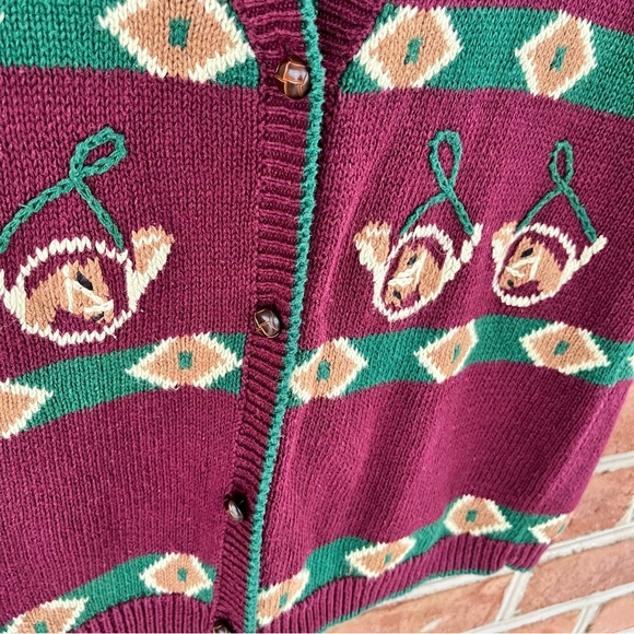 Vintage knit sweater with horse head and diamond design. Medium - Picture 4 of 7